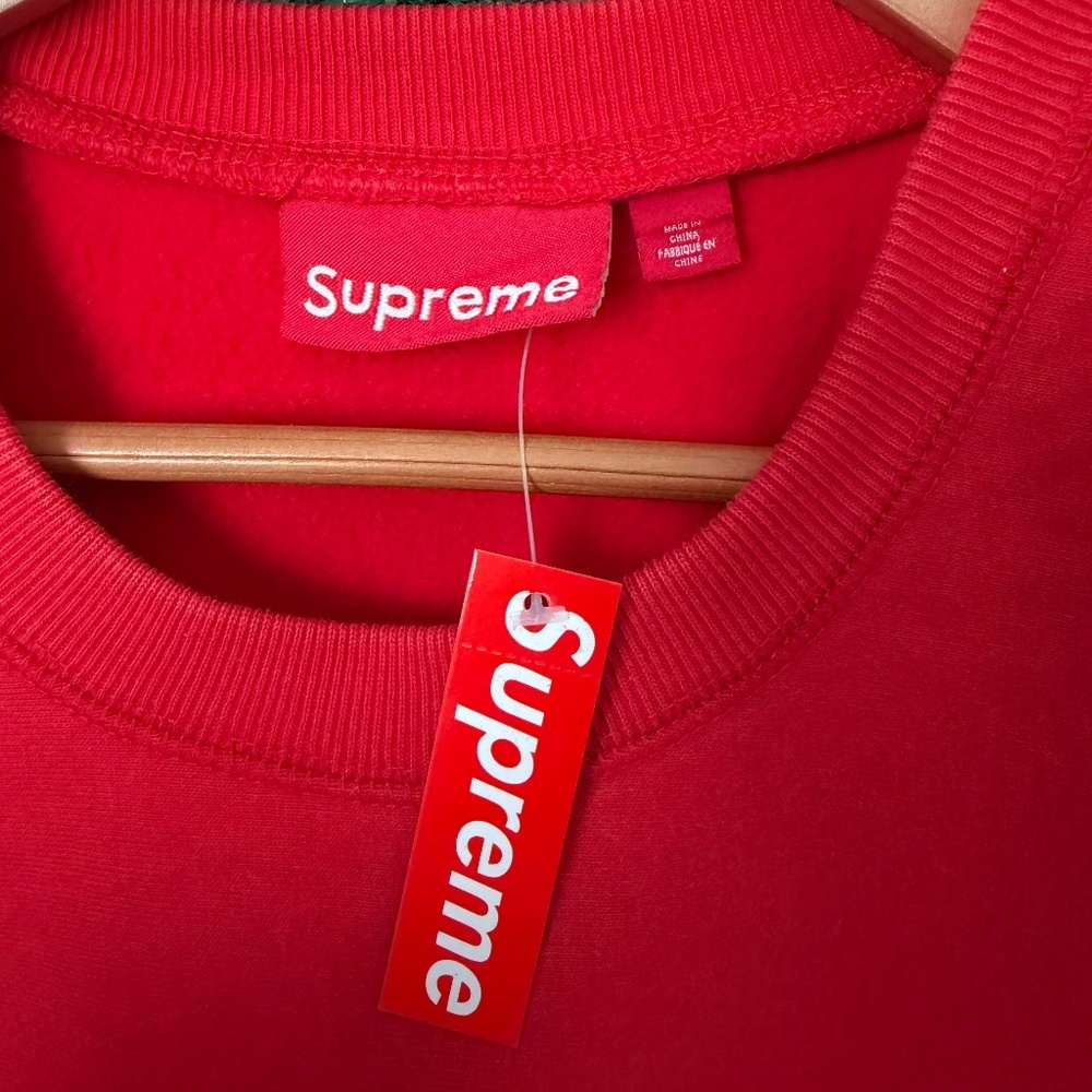 Supreme Red Box Logo Washed Crewneck Size Small - Picture 4 of 5